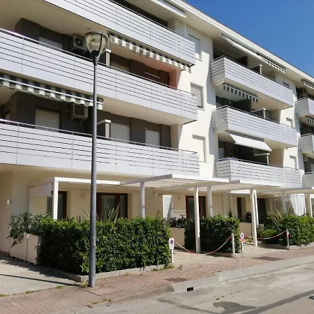 Diana Est- Gemini * Bibione