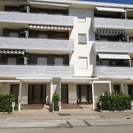 Diana Est- Gemini * Bibione