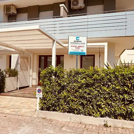 Diana Est- Gemini Appartement *